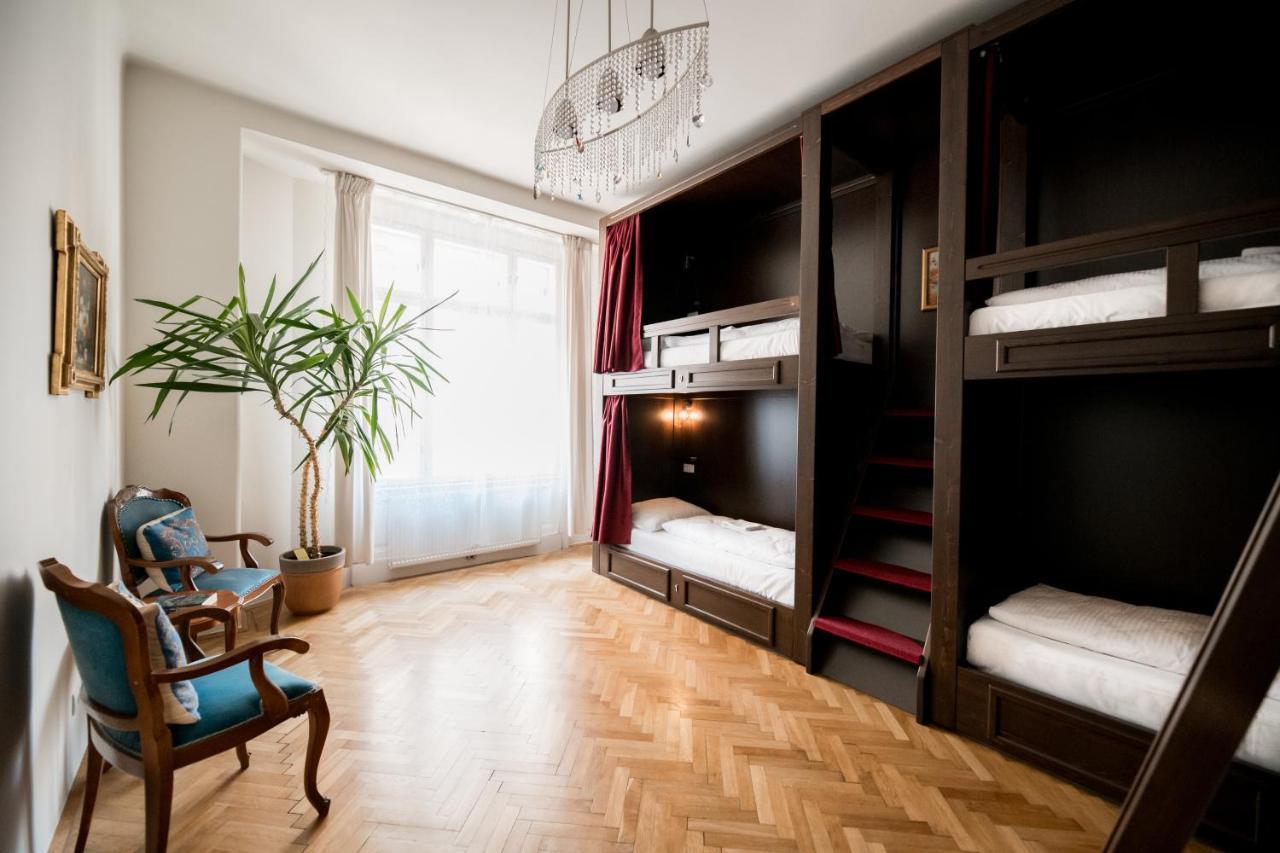 Vienna Boutique - Premium Hostel Exterior foto